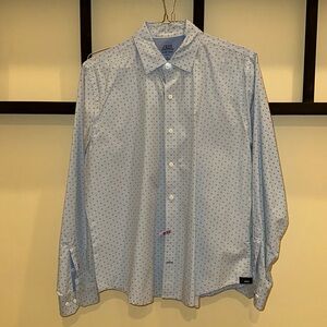 Men’s long sleeve button up shirt